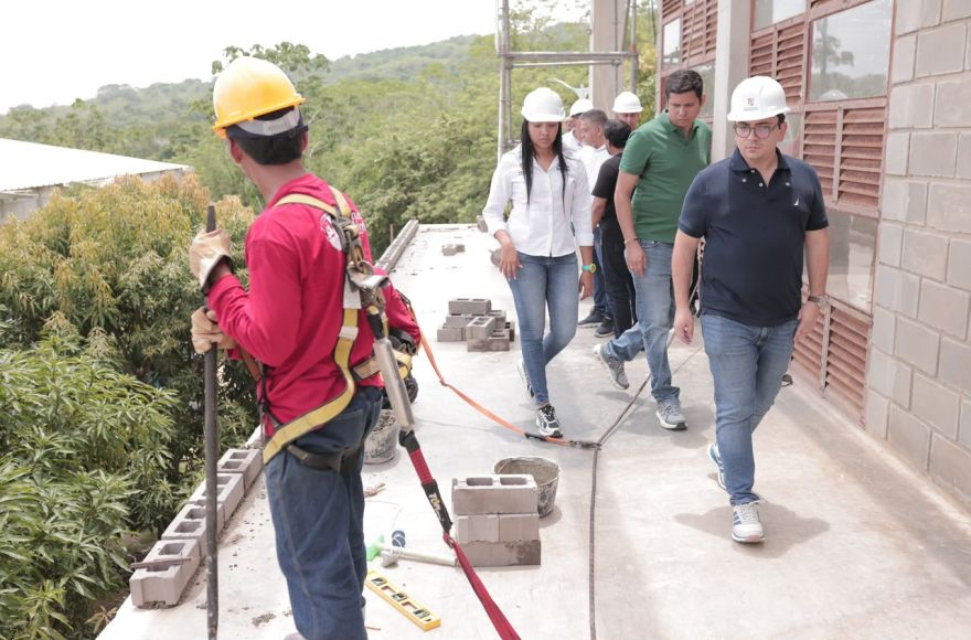 Eduardo Verano pone en marcha nuevo paquete de obras para transformar la infraestructura educativa del Atlántico