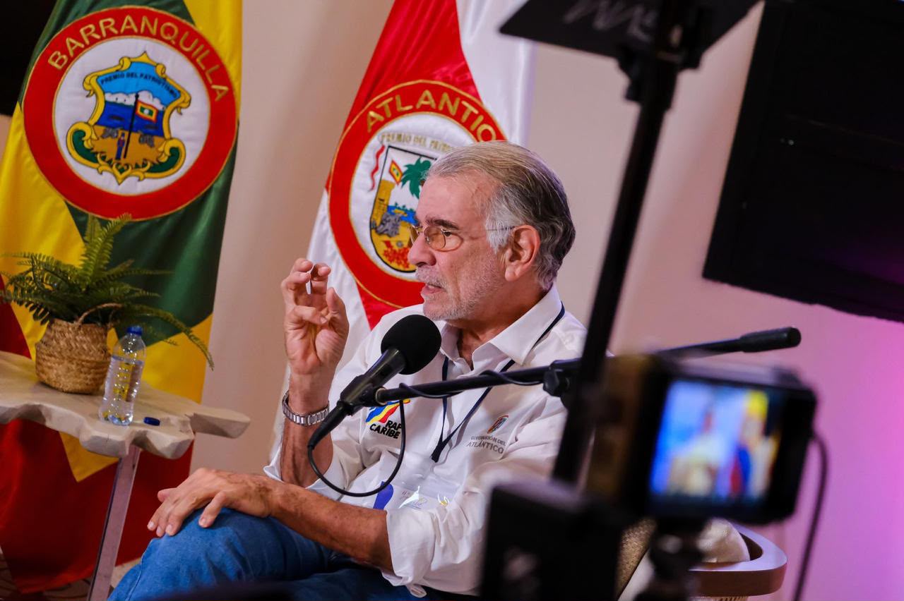 “Los extorsionistas quedarán sin posibilidades de seguir delinquiendo” gobernador Verano destaca traslado de personas vinculadas a Los Pepes y Los Costeños Los extorsionistas quedarán sin posibilidades de seguir delinquiendo gobernador Verano destaca traslado de personas vinculadas a Los Pepes y Los Costeños