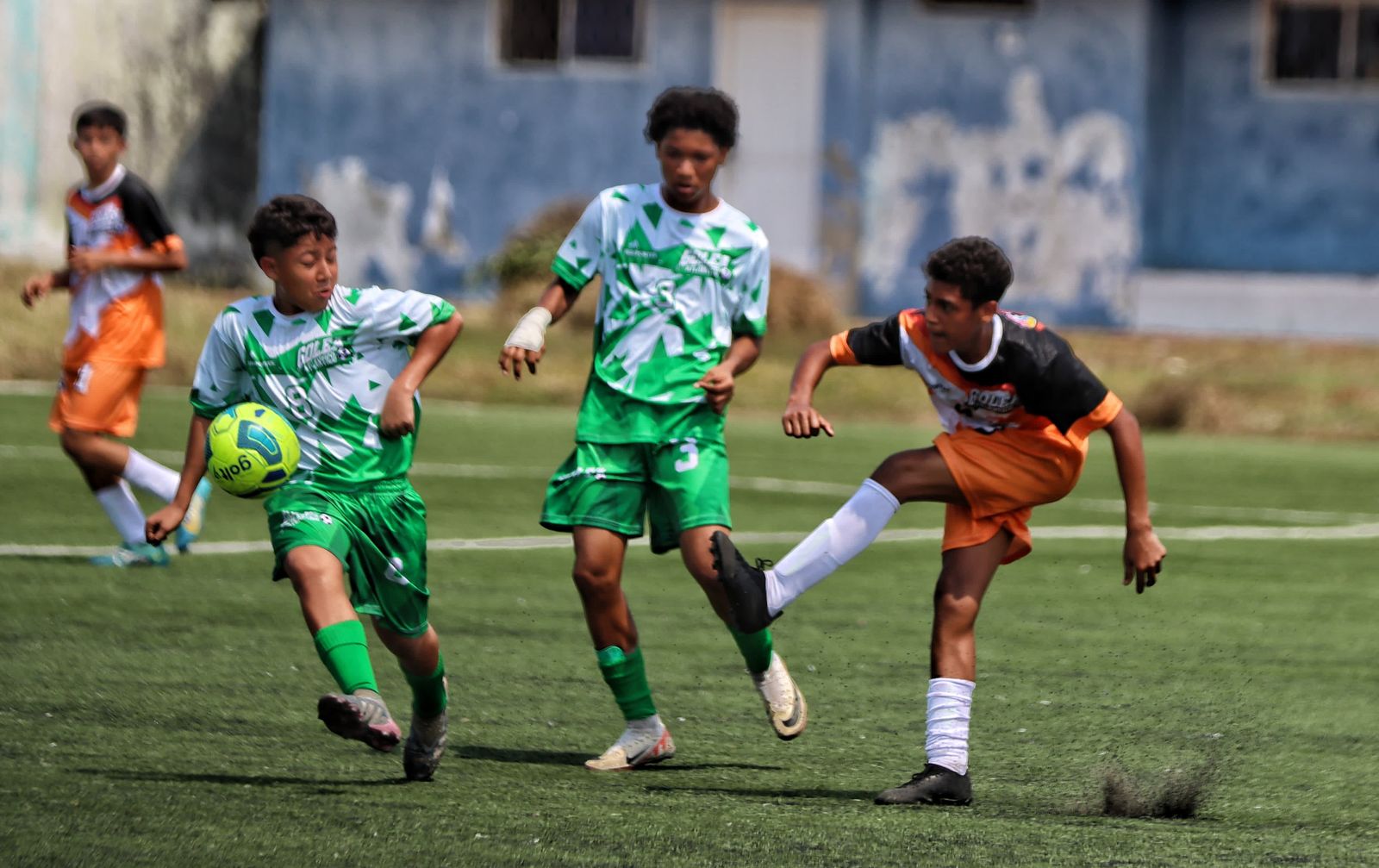 Balón De Fútbol Para Niños Talla 3 - Diseño Unicornio Brillante, Para Edades De 3 A 8 Años, Incluye Bomba Y Bolsa