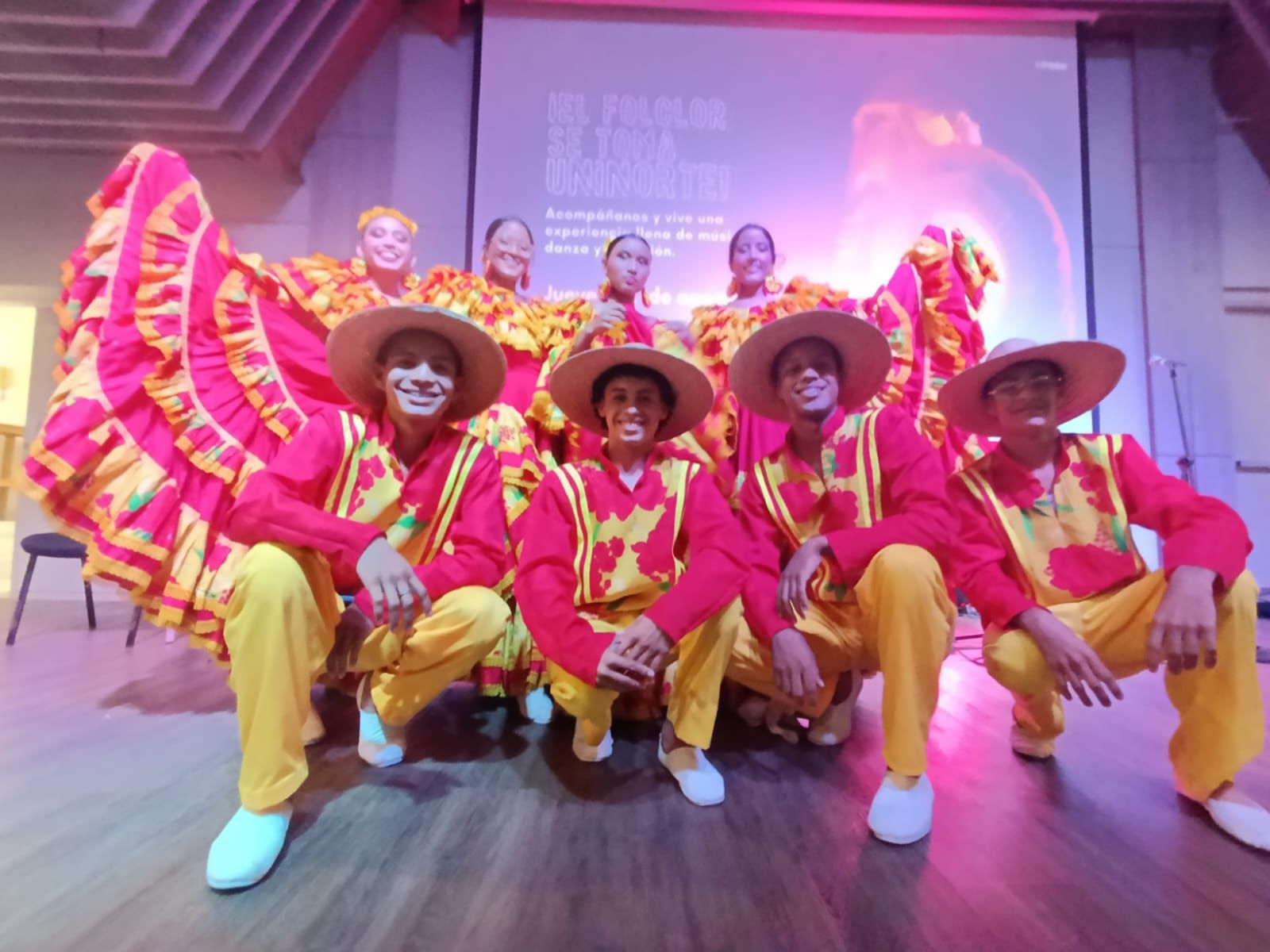 Este fin de semana el Atlántico bailará Porro Negro en ‘Santoto’ Este fin de semana el Atlántico bailará Porro Negro en ‘Santoto’