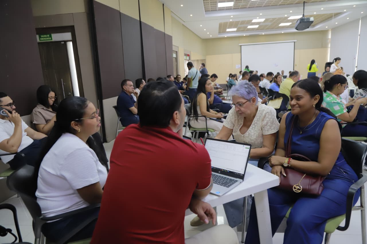 Atlántico avanza en el saneamiento financiero del sector salud para garantizar la sostenibilidad de la atención a los pacientes Atlántico avanza en el saneamiento financiero del sector salud para garantizar la sostenibilidad de la atención a los pacientes