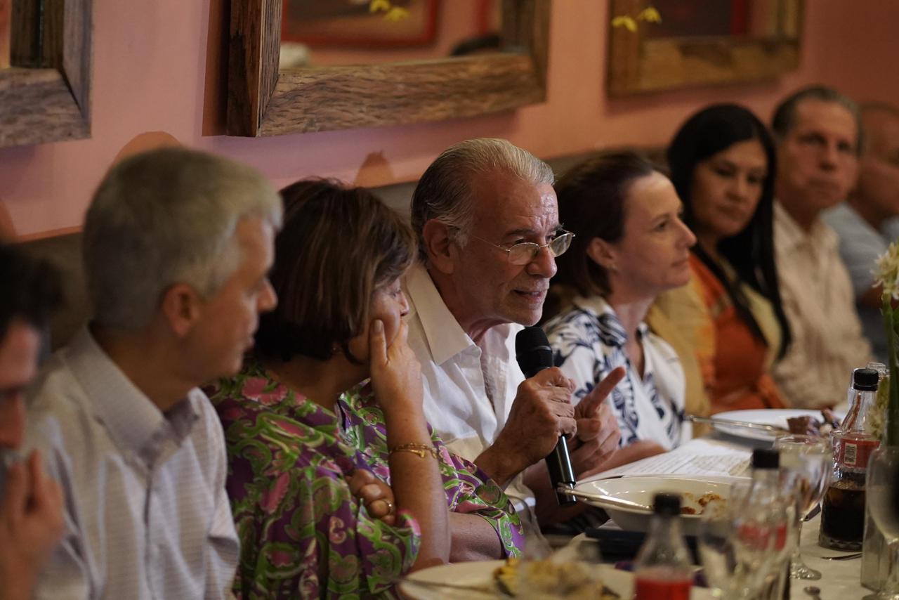 Gobernador Verano propone alianza entre sectores público, privado y banca para promover inversiones en el Caribe Gobernador Verano propone alianza entre sectores público privado y banca para promover inversiones en el Caribe