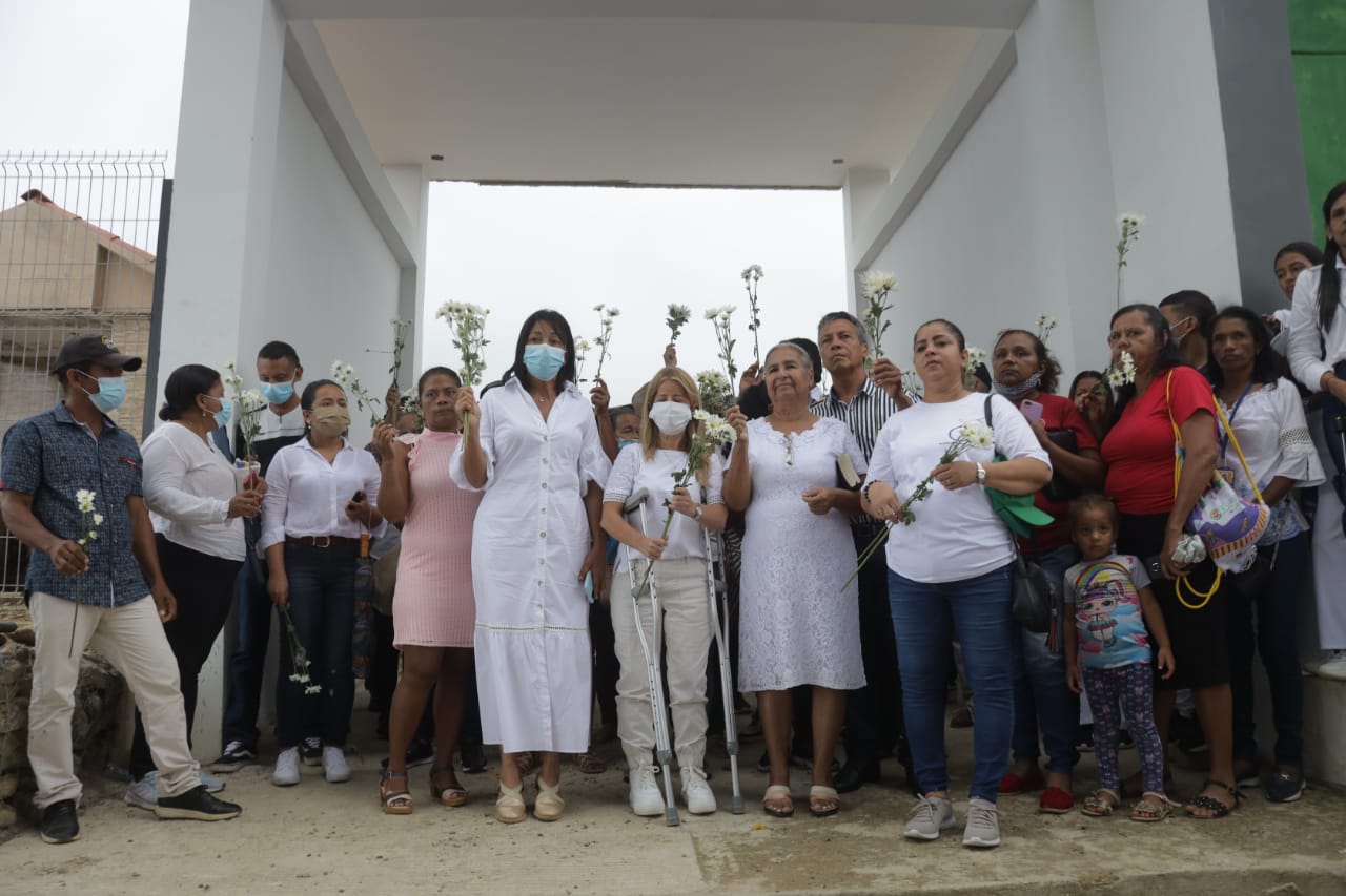 Atlntico  inicio traslado de los restos de difuntos del cementerio de Piojo
