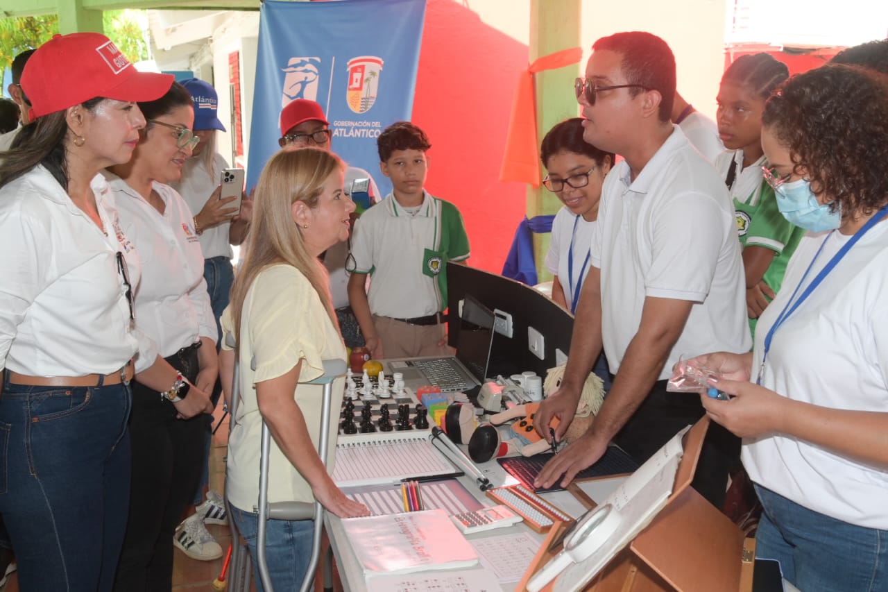 se inició desde Santa Cruz, corregimiento de Luruaco, la Semana Departamental de la Convivencia Escolar Atlantico Desde hoy arranca la Semana de la Convivencia Escolar en el Atlantico