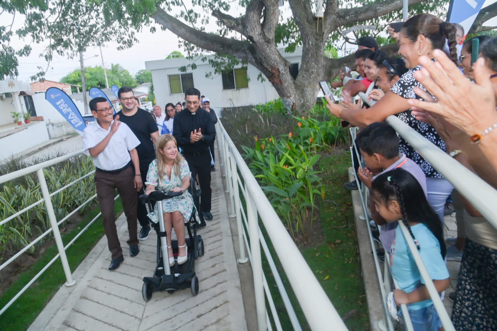 Gobernadora del Atlántico entregó en Tubará la nueva plaza San Luis Beltrán Atlantico Gobernadora del Atlantico entrego en Tubara la nueva plaza San Luis Beltran