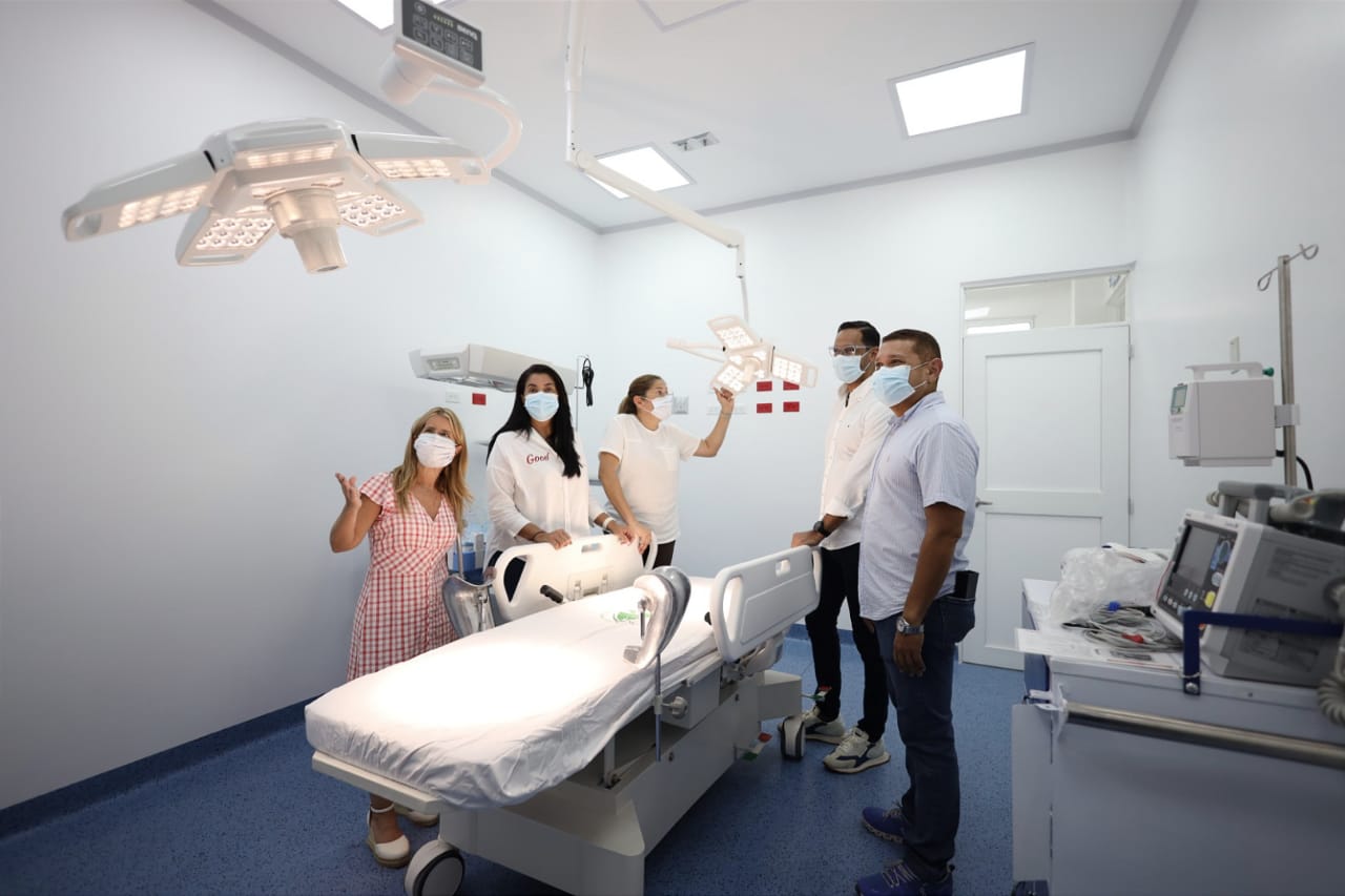 al servicio de la comunidad las obras de modernización del hospital de Santo Tomás, que cuenta con una dotación de última tecnología para que la población pueda acceder a servicios de salud de calidad. Atlantico Gobernadora del Atlantico entrego obras de ampliacion y modernizacion del hospital de Santo Tomas