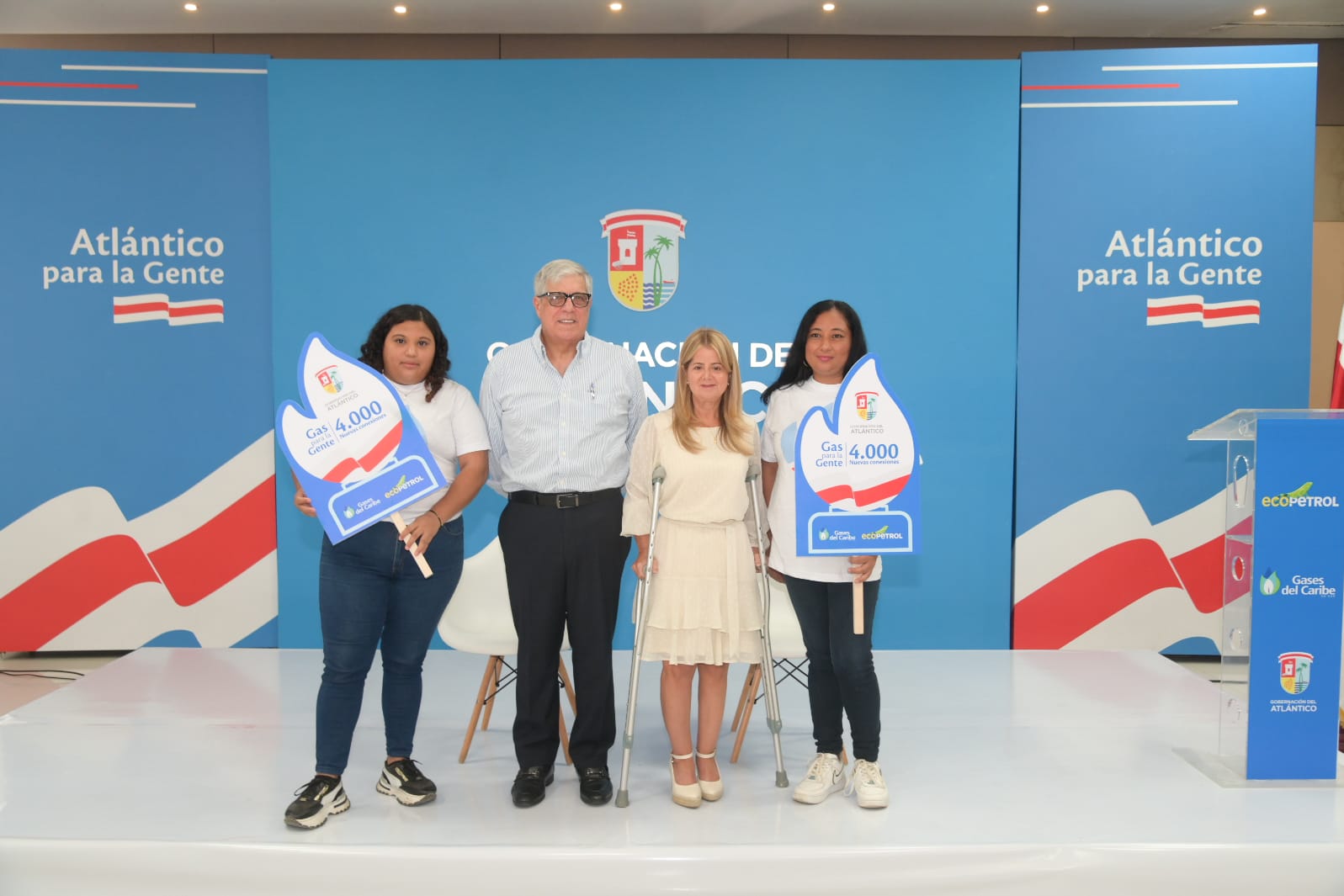 La Gobernadora del Atlántico dio inicio a la segunda fase del programa ‘Gas para la Gente’, que beneficiará con nuevas conexiones intradomiciliarias a familias de estratos 1 y 2 de 13 municipios, corregimientos y veredas del departamento. Atlantico segunda fase de Gas para la Gente