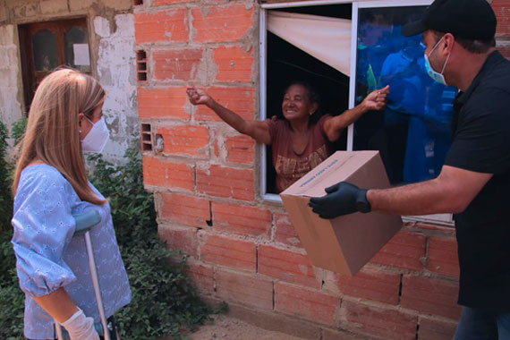 ‘Soldados de la solidaridad’ siguen llevando ayudas a municipios del Atlántico