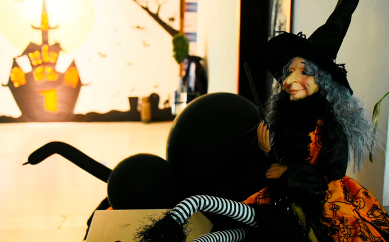 "Invitamos a los atlanticenses a celebrar Halloween y el Día de los Angelitos en casa": Elsa Noguera